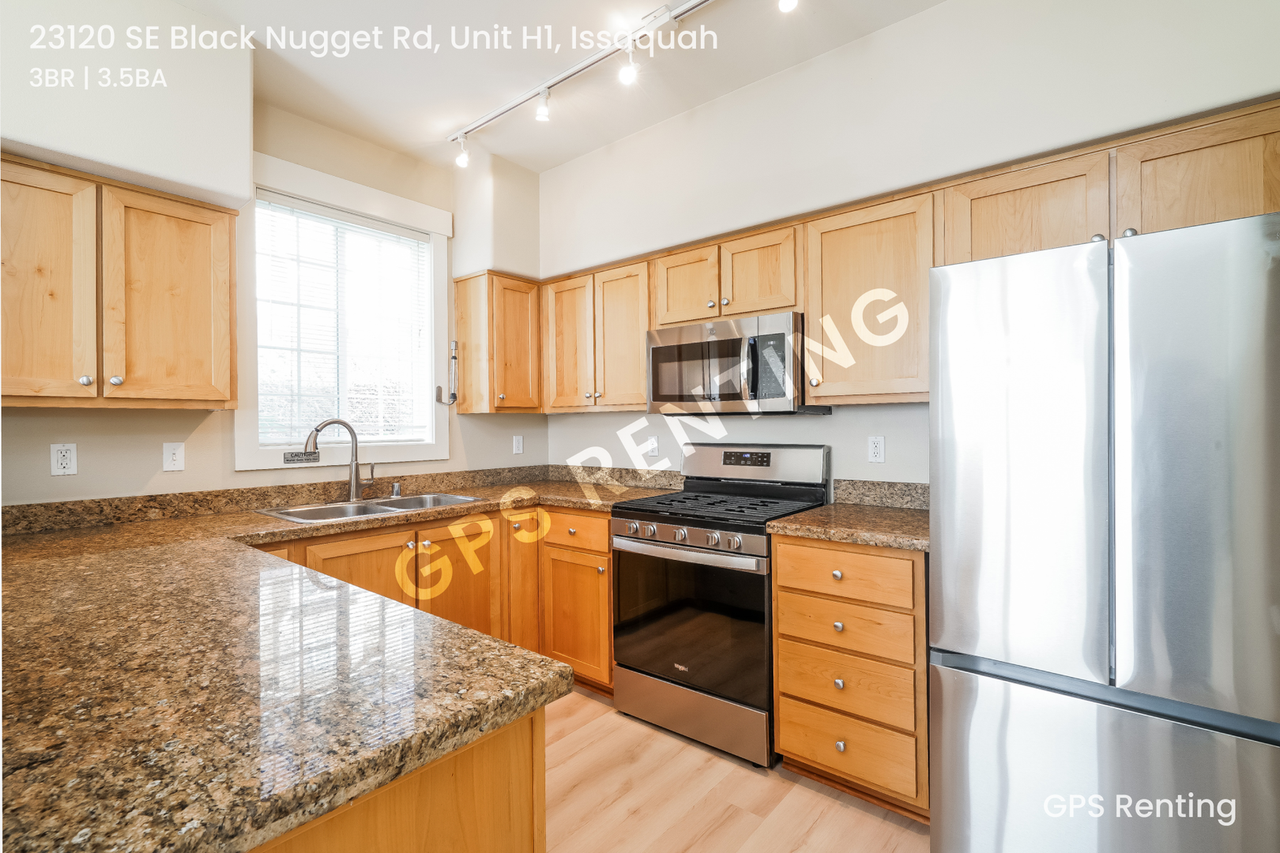23120 Se Black Nugget Rd #H1 - Photo 3 of 20