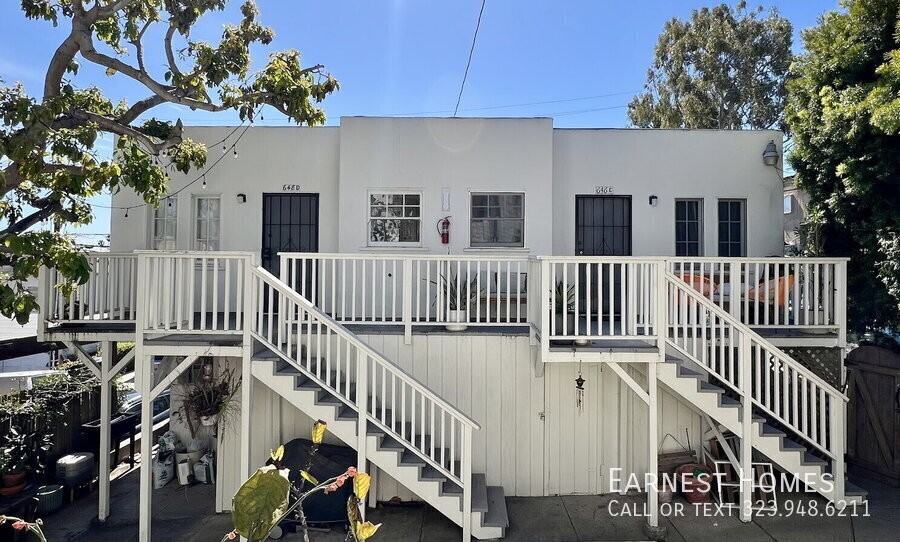 646 Ocean Park Blvd - Photo 2 of 10