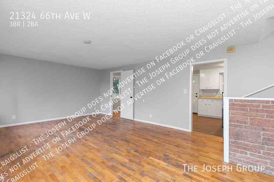 21324 66th Ave W - Photo 4 of 35