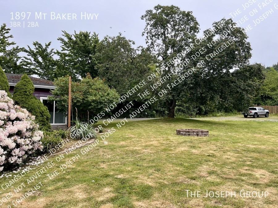 1897 Mt Baker Hwy - Photo 2 of 26