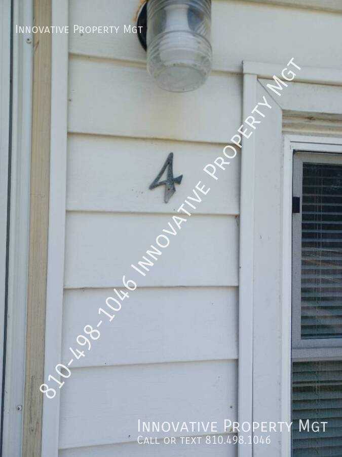 103 E 3rd St #4 - Photo 3 of 19