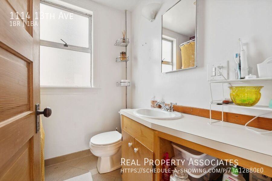 1114 13th Ave - Photo 4 of 21