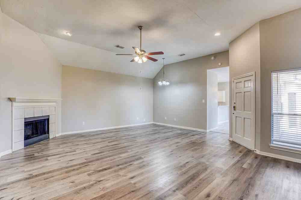 6615 Bluebottle Ln - Photo 4 of 16