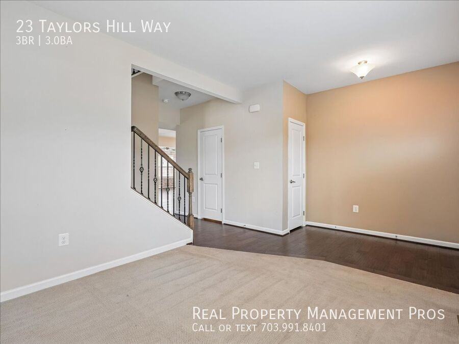 23 Taylors Hill Way - Photo 5 of 50