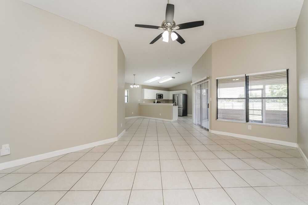 3422 Burlington Dr - Photo 5 of 16
