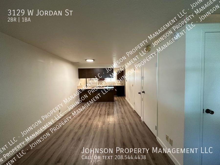 3129 W Jordan St - Photo 5 of 11