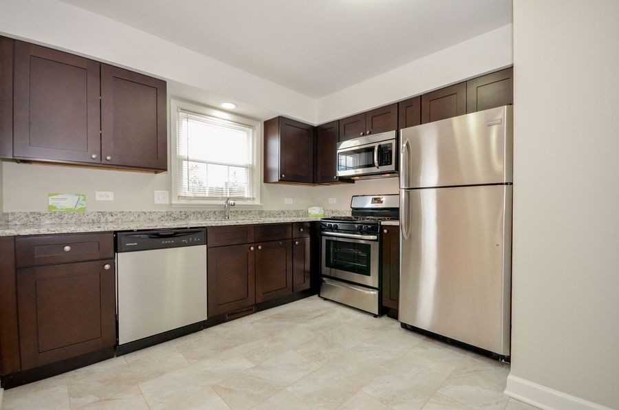 3031 Lynn Ct #B - Photo 4 of 20