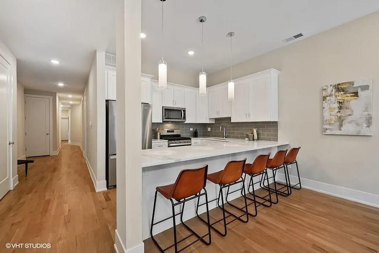 1220 W Flournoy St #3 - Photo 4 of 14