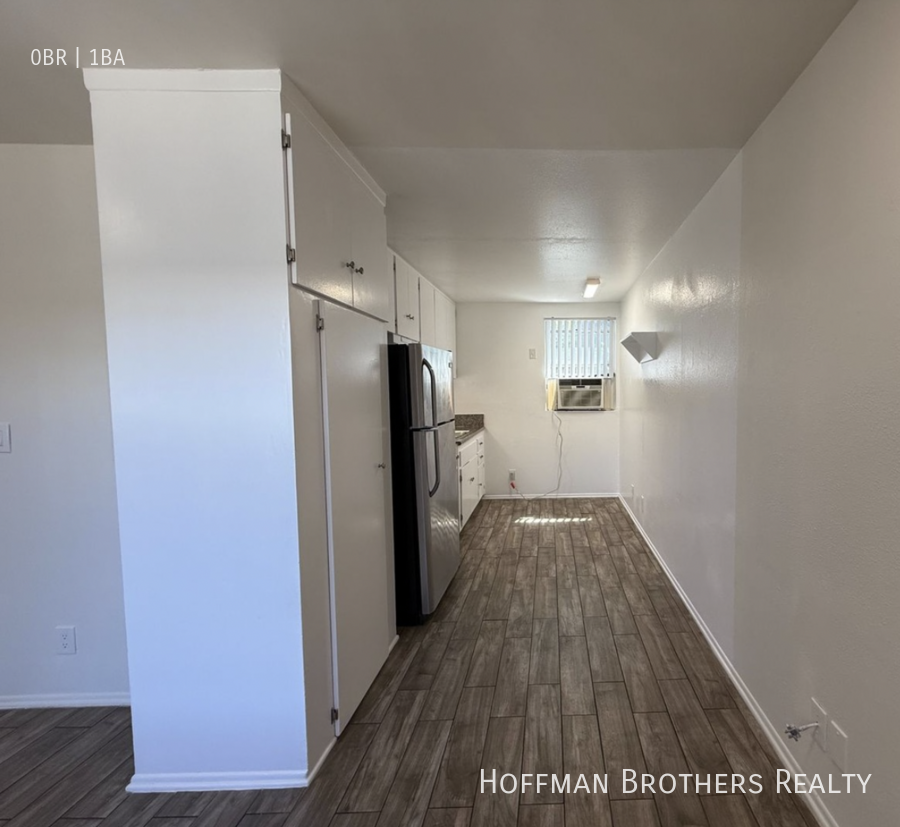 15632 Leadwell St #13 - Photo 2 of 10