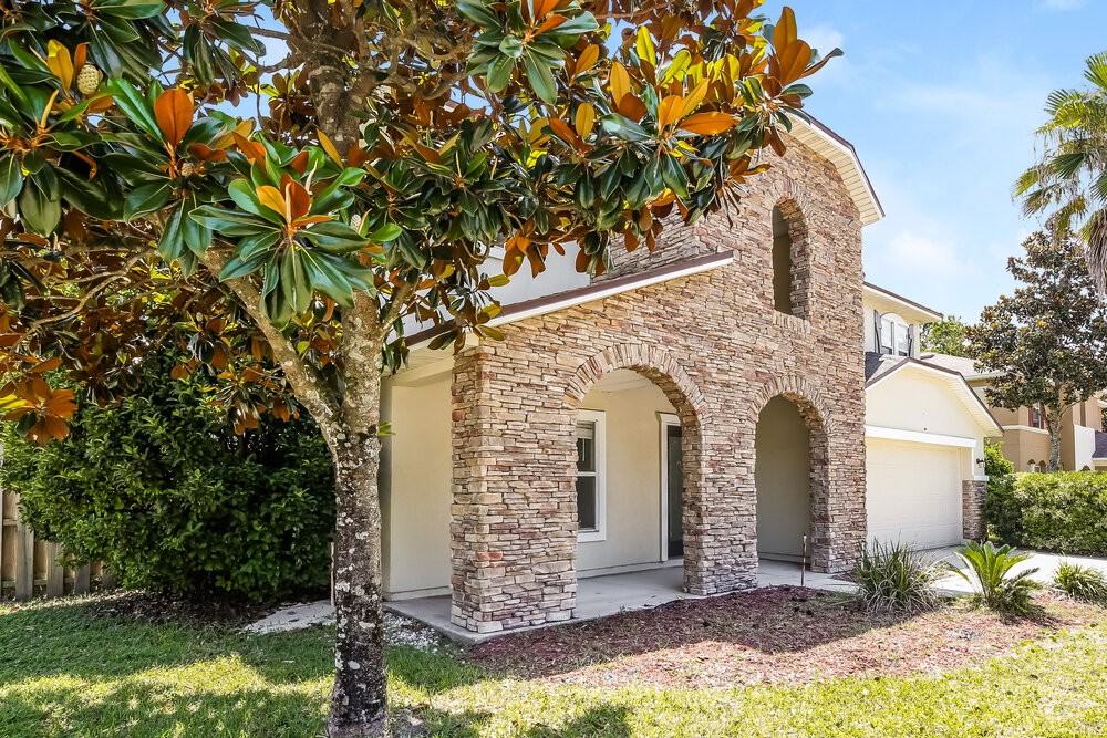 12290 Lawson Creek Dr - Photo 4 of 17