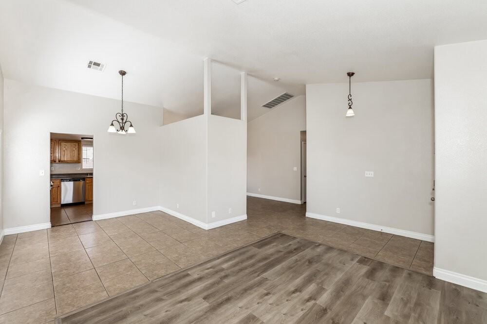 5775 Canyon Oak Cir - Photo 5 of 16