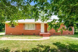 3304 Sunset Rd - Photo 1 of 1