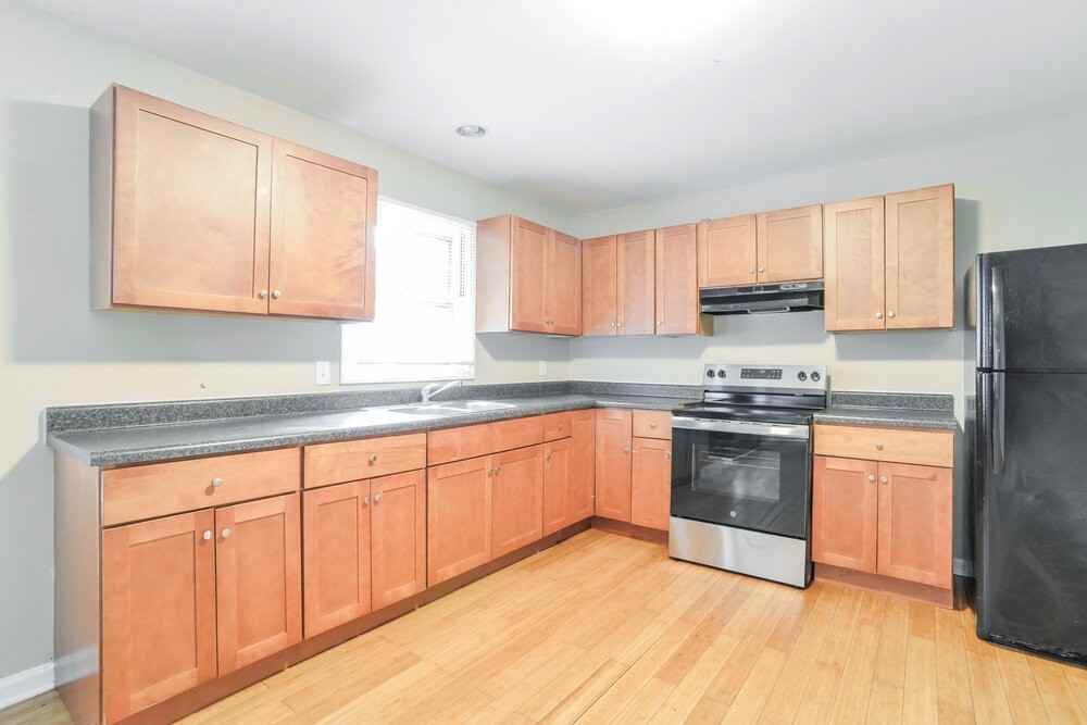 3304 Sunset Rd - Photo 5 of 16