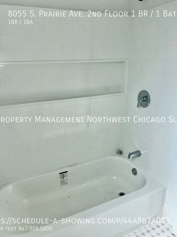 8055 S Prairie Ave Fl 1 - Photo 7 of 11