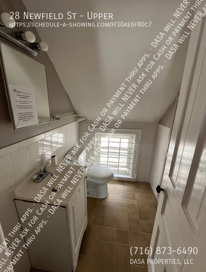 28 Newfield St - Photo 7 of 13