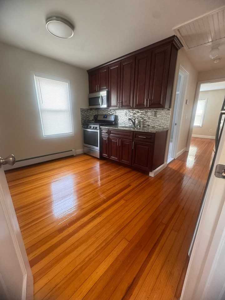 39 Case Ave #2 - Photo 2 of 10