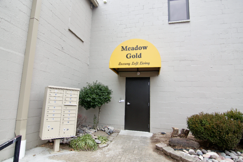 1306 E 11th St #10