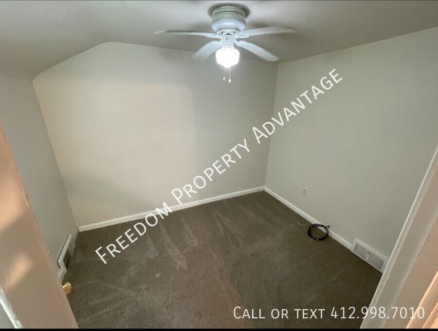 11843 Joan Dr - Photo 7 of 9