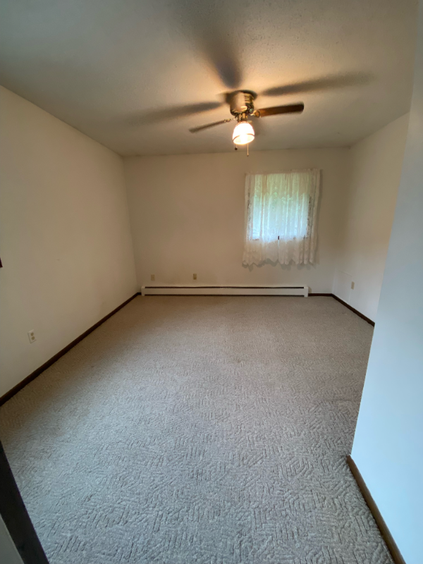 2430 Holly St S - Photo 5 of 9