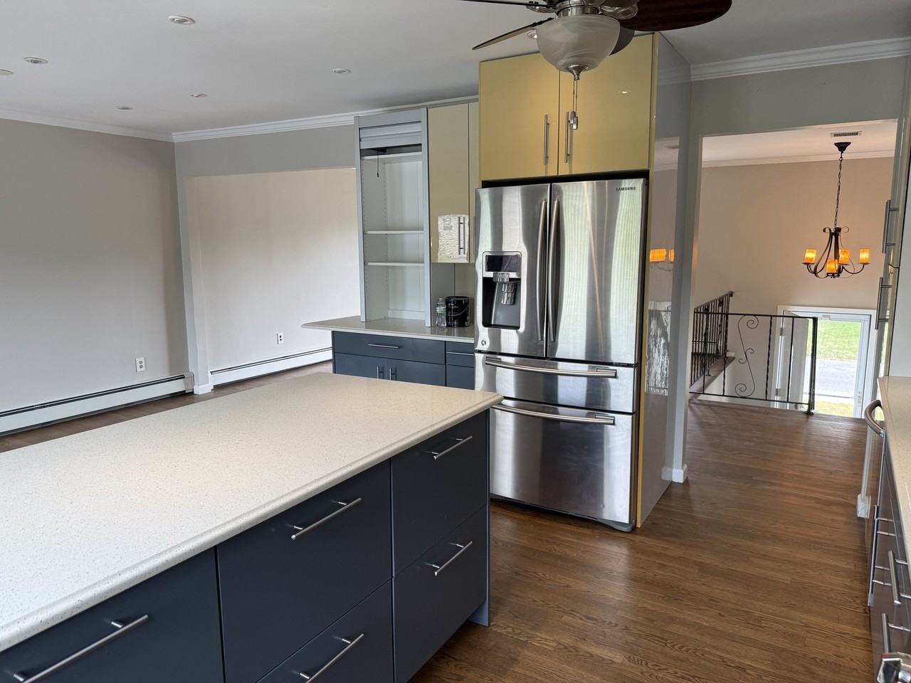 266 Edward Ave #2