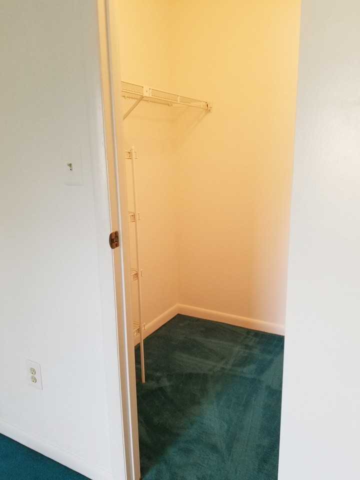 18257 Rolling Meadow Way - Photo 7 of 7