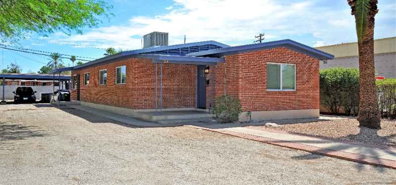 3224 E 1st St #A - Photo 2 of 19