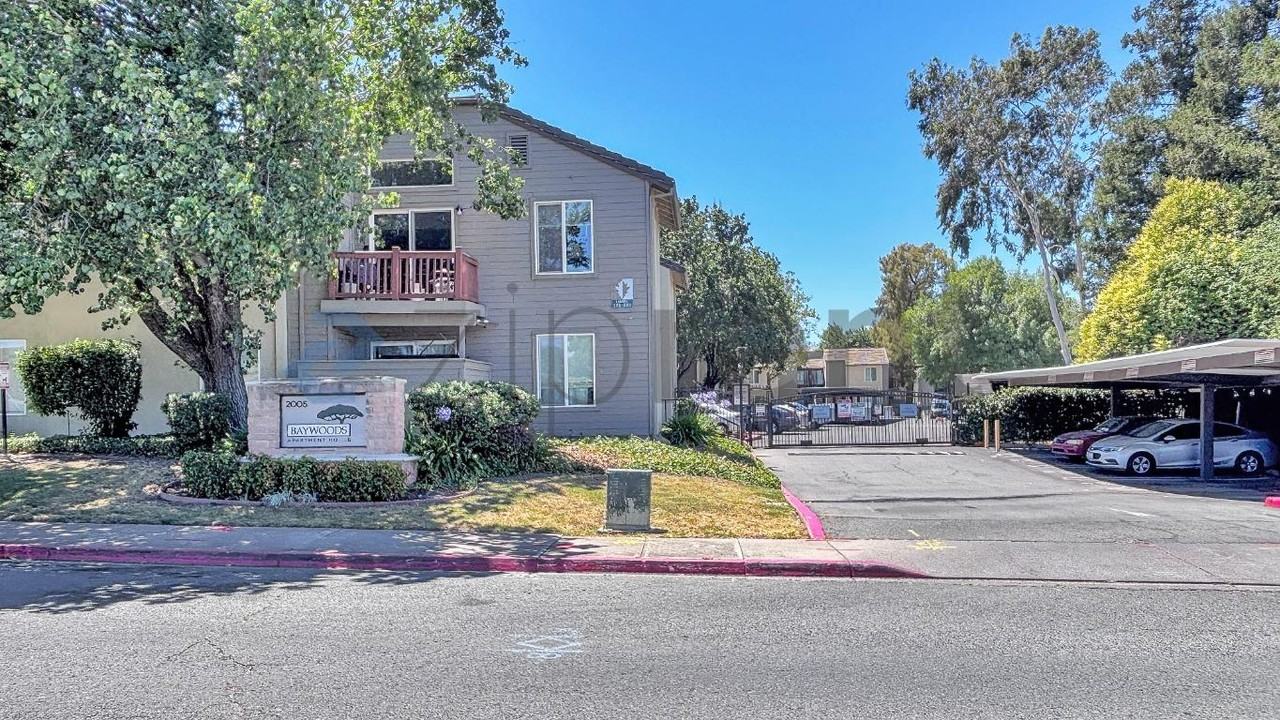 2005 San Jose Dr #241 - Photo 2 of 22