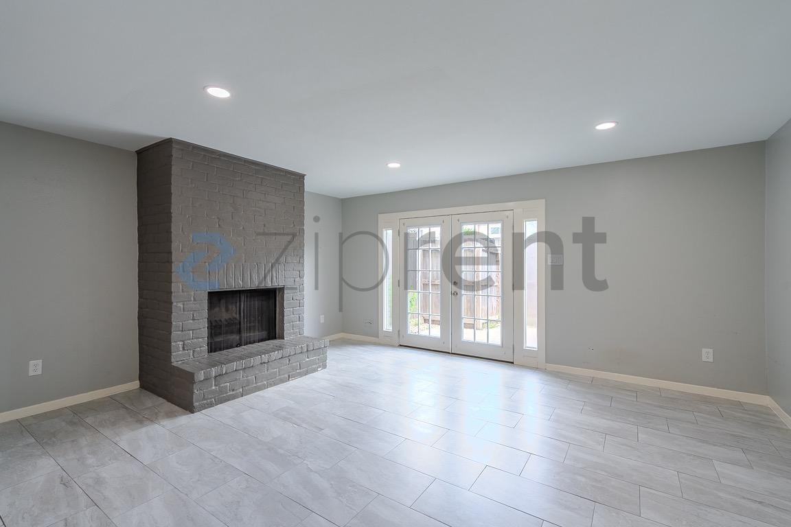10349 Longmont Dr - Photo 5 of 29