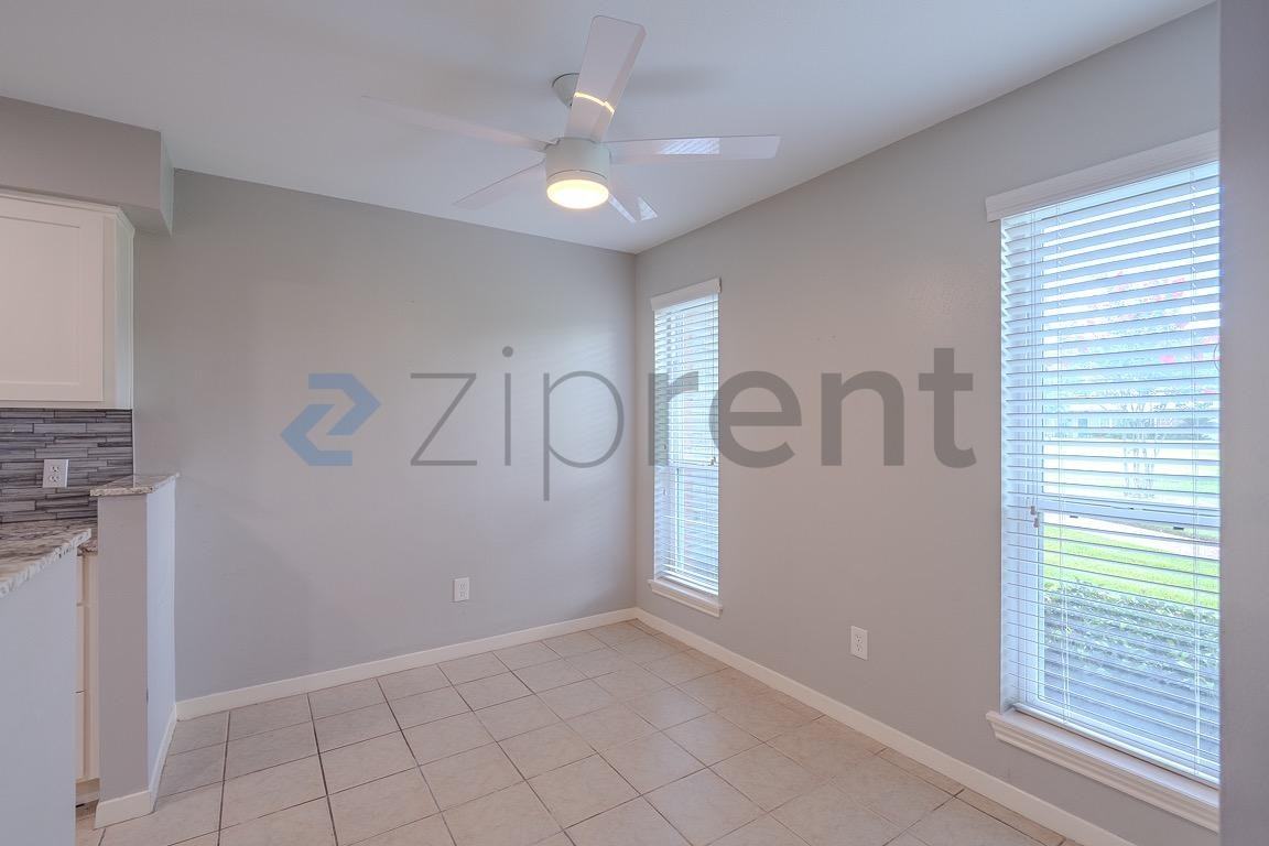 10349 Longmont Dr - Photo 6 of 29