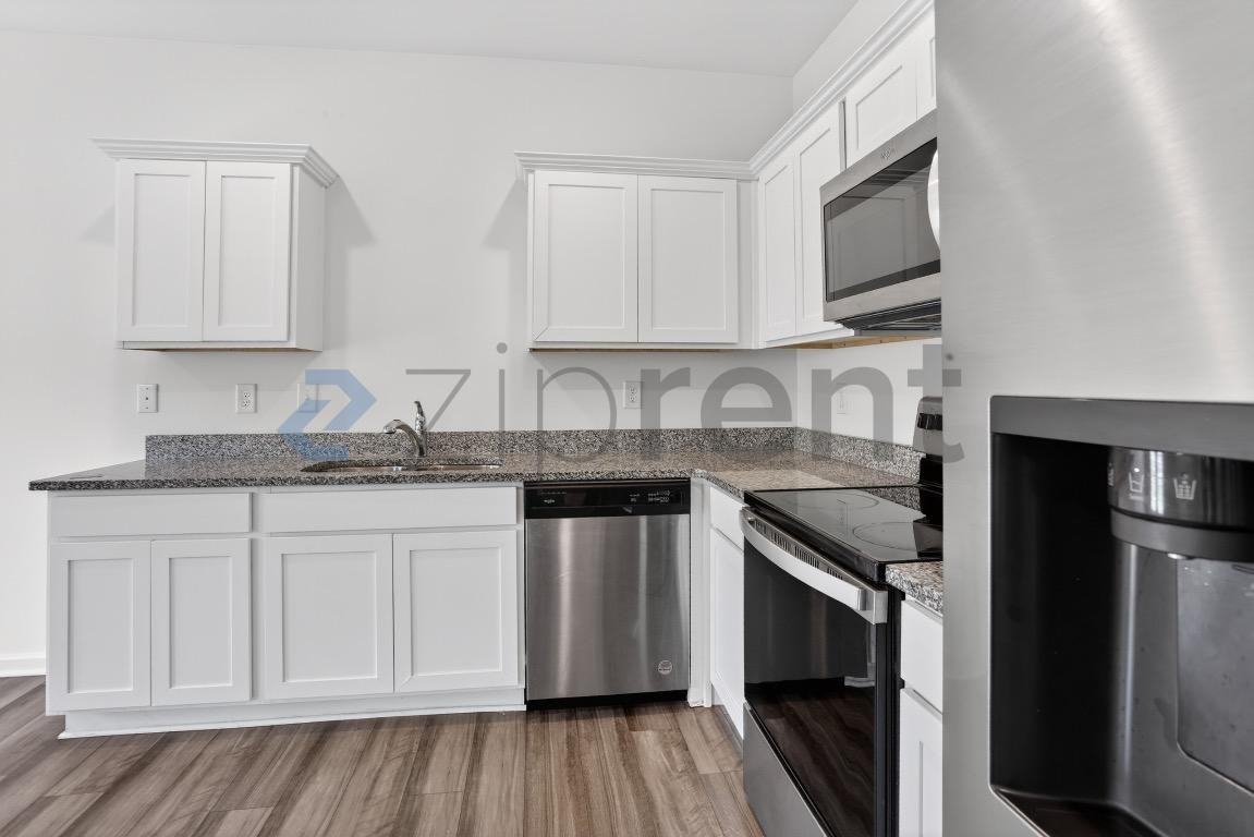 173 Swindon Dr - Photo 5 of 30