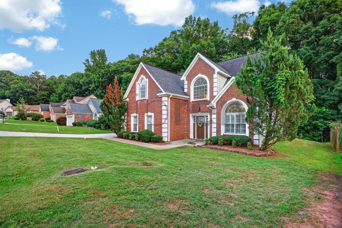 4584 Garden City Dr - Photo 2 of 40