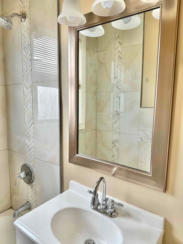1144 W 84th St #FL1