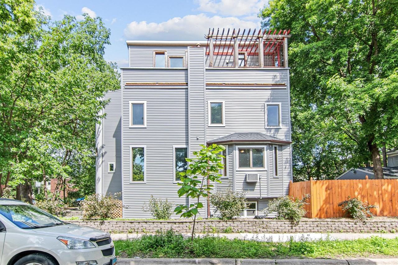 519 W 22nd St #2 - Photo 2 of 20