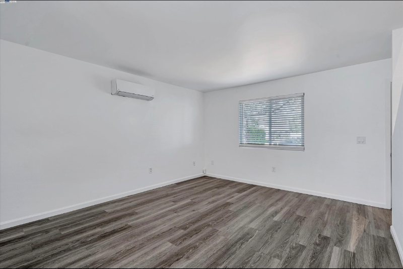 18771 Park Tree Ln - Photo 2 of 5