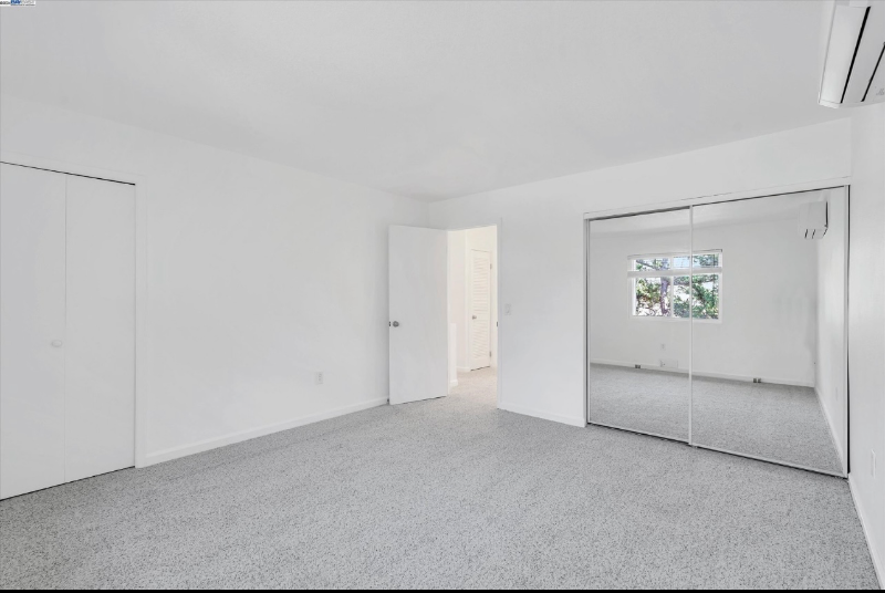 18771 Park Tree Ln - Photo 3 of 5