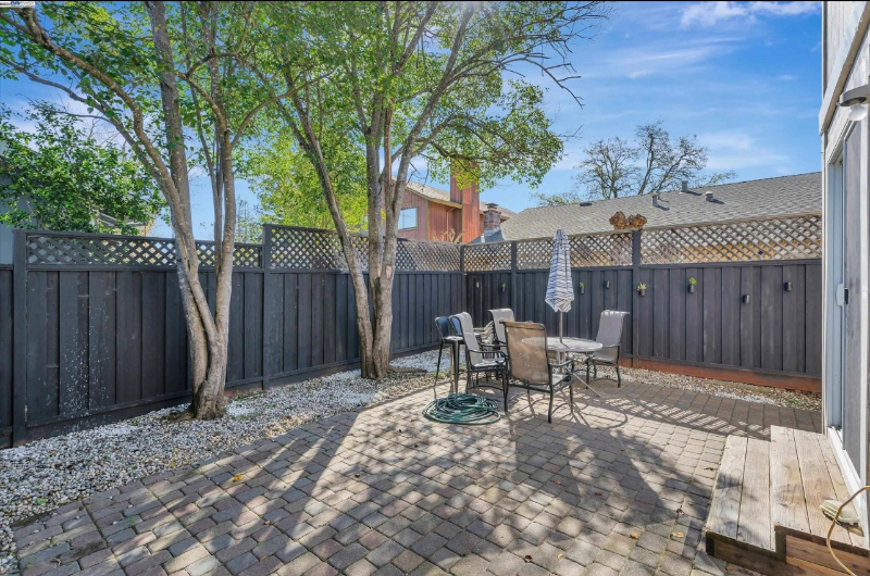 18771 Park Tree Ln - Photo 5 of 5