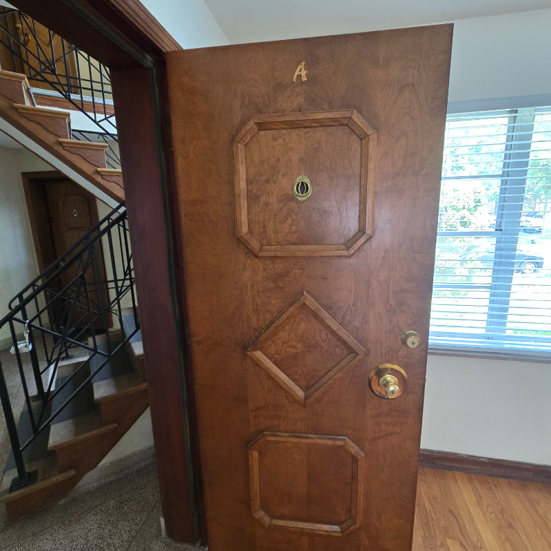 5301 Jamieson Ave #B - Photo 2 of 11