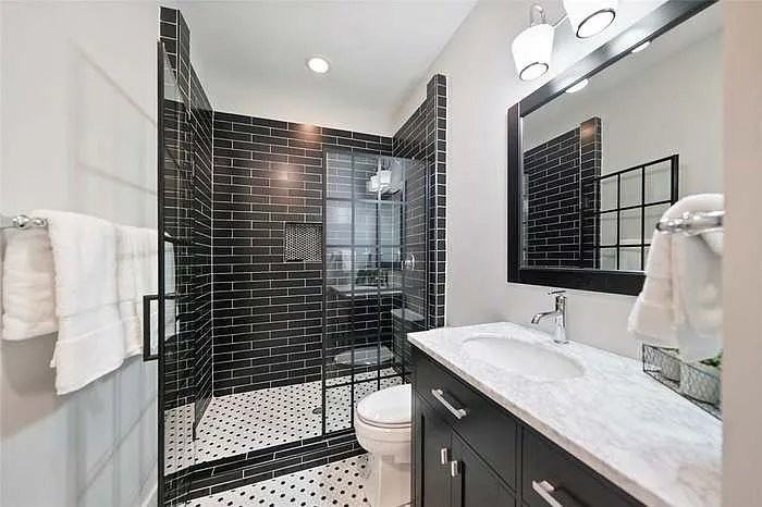 414 Hyde Park Blvd - Photo 3 of 14