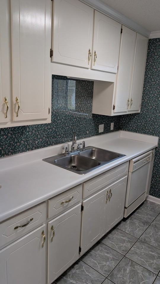 64 Woodfield Pl - Photo 5 of 20