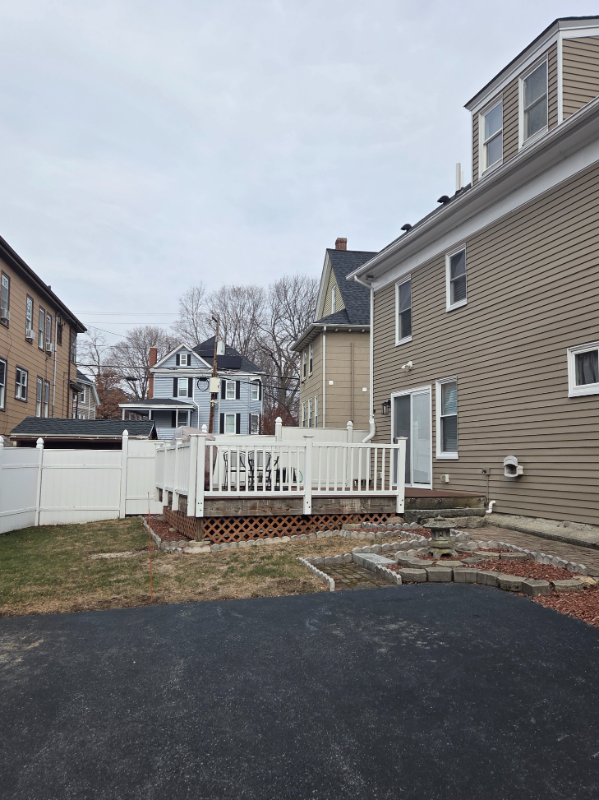 26 1/2 Pearl St - Photo 5 of 21