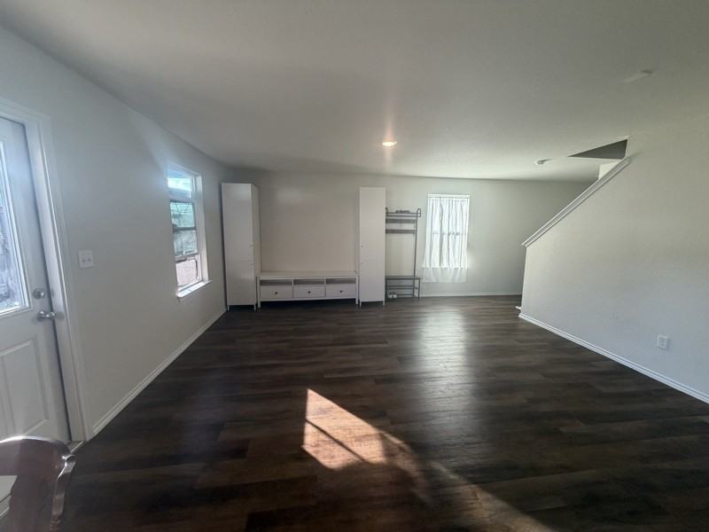 10310 Glimmer - Photo 3 of 17