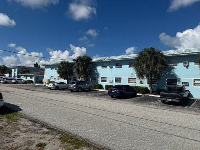 241 Se 10th Ave #301L