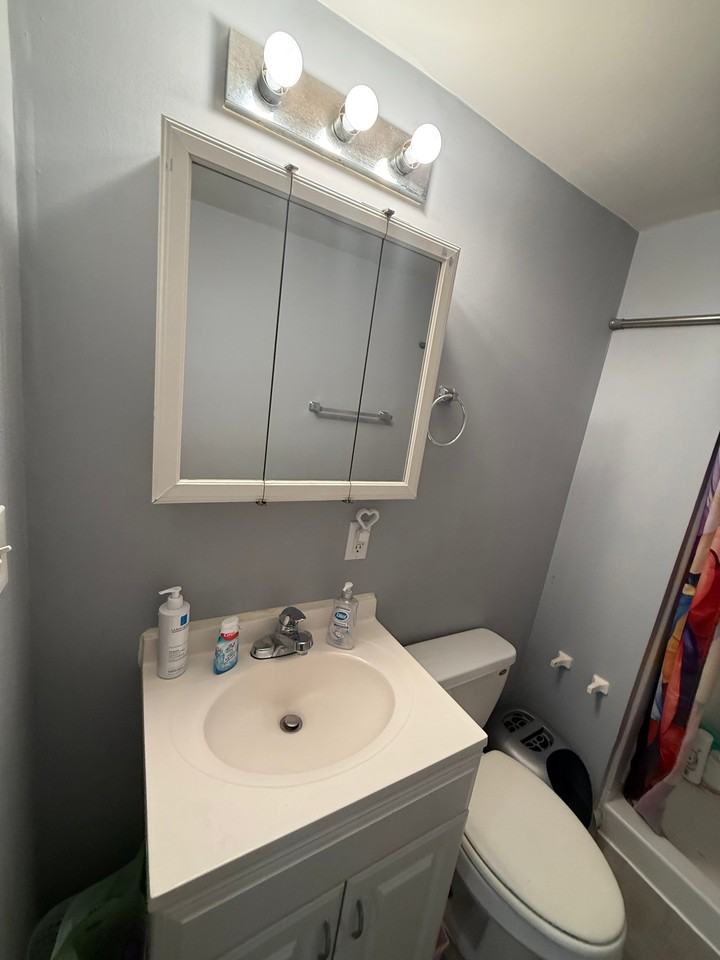 406 N Loudoun St #3 - Photo 5 of 10