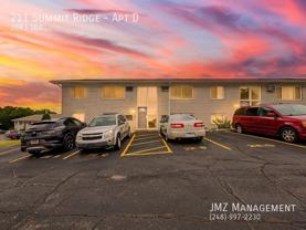 211 Summit Rdg #D - Photo 1 of 1