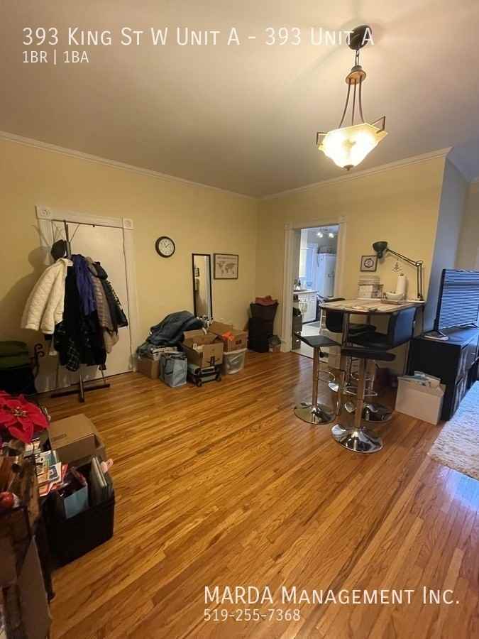 393 King St W Unit A #393UNITA - Photo 3 of 10