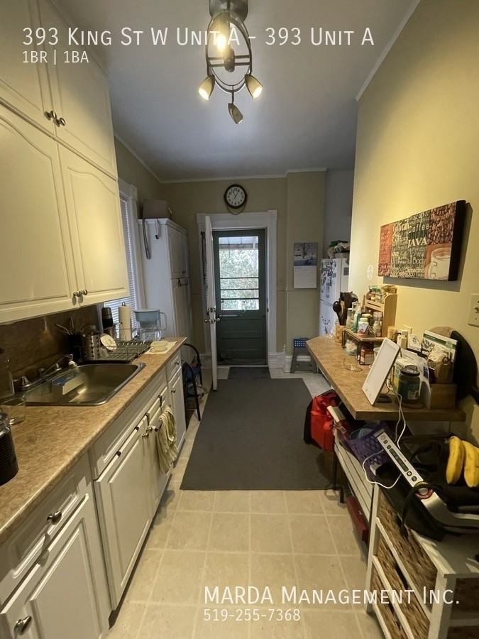 393 King St W Unit A #393UNITA - Photo 5 of 10