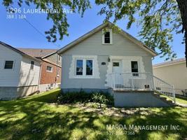 featured image of 1296 Laurendeau Ave