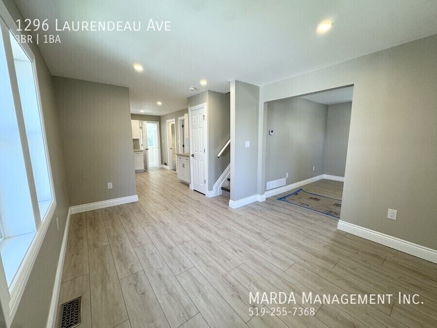 1296 Laurendeau Ave - Photo 7 of 50