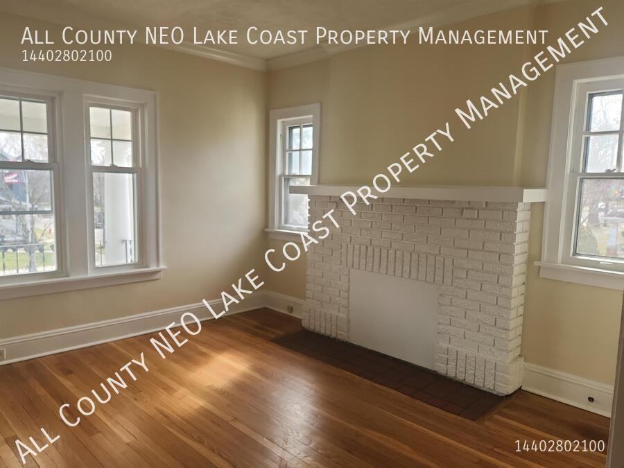 1298 Nicholson Ave - Photo 4 of 7