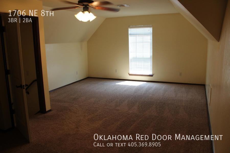 1706 Ne 8th St - Photo 4 of 23